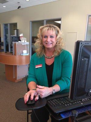 Banking professional Luanne has provided me terrific service for more than 3 years!  This warm smile welcomes you at arrival.