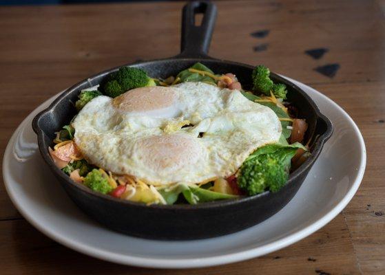 Garden Veggie Skillet | Broccoli, Tomatoes, Wild Mushrooms, Asparagus and Spinach