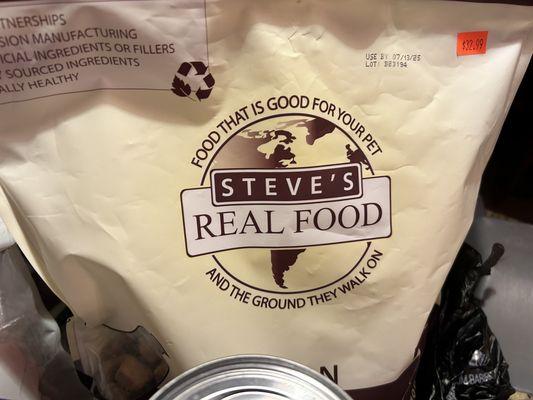 Steve's real food both freeze dried and raw in frozen section is available in this store.