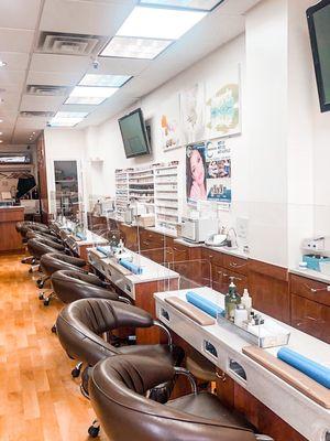 We have installed glass sneeze guards at all pedicure and manicure stations!