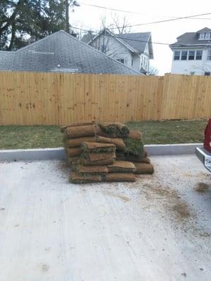 100% Fresh Cut Tall Fescue Sod!!!
We go to farm and pick it ourselves.