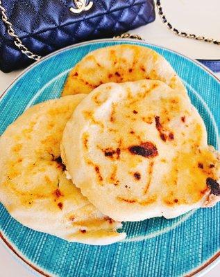 These Pupusas are sofa king good! They make it fresh and piping hot!