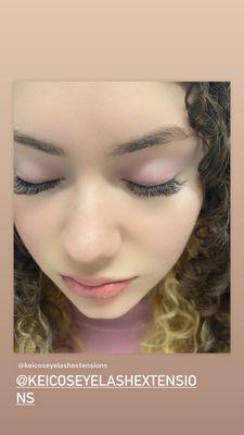 100p flat lash with Mimi