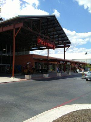 Photo of entrance to Alamo Pain & Injury