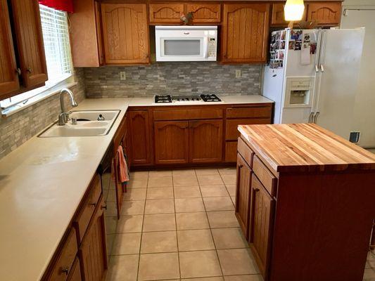 New stone tile back splash