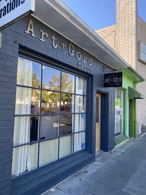 Art + Gold Salon storefront