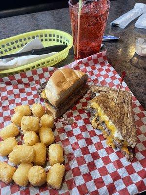 My husband and I split the cheese burger and patty melt! They both were good!