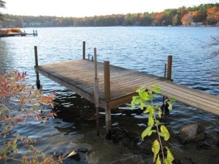 Sunset Lodges offers private docks and guest boat slips for no additional cost.