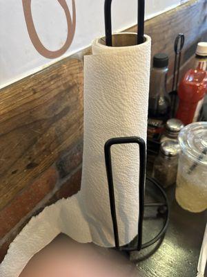 No napkins, only communal paper towels