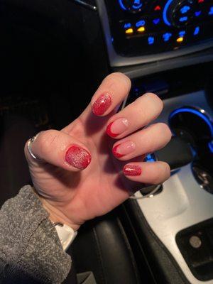 Christmas nails with magnetic glitter