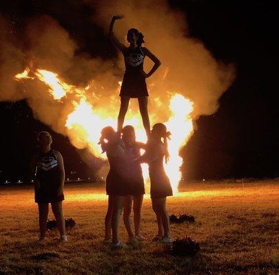 Homecoming Bonfire!