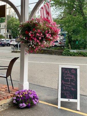 Pretty flowers outside the cafe!