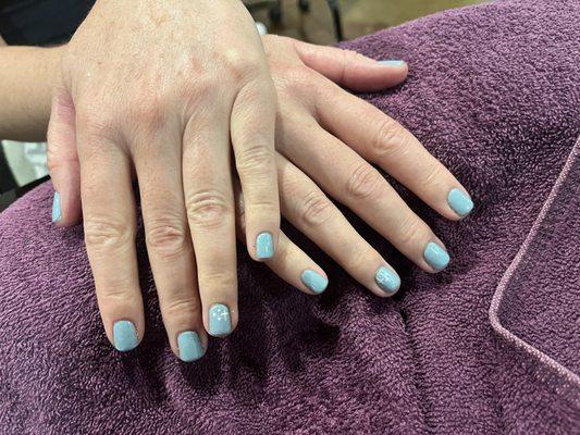 Gel manicure with white stars