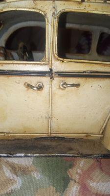 Antique collectible car needing to sale