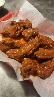 mild garlic wings. not my favorite but good