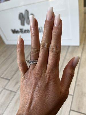 Me-Eco Nail Bar