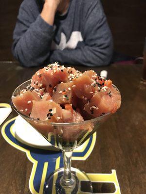 Poke with seaweed salad