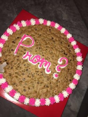 They made the best prom proposal ever with the best cookie cake ever!!!