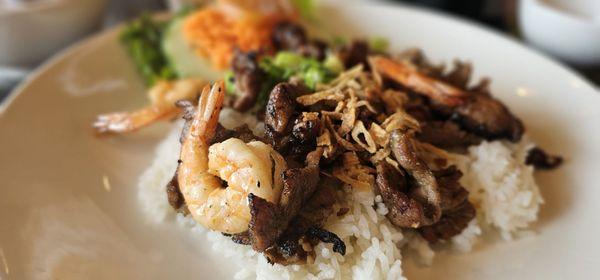 Com tam thit nuong. Grilled pork rice plate. Traditional, reliable, simple. Solid lunch plate.