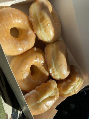 1/2 dozen fluffy glazed 4.99!