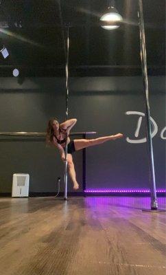 Fun beginner pole class for a bachelorette party