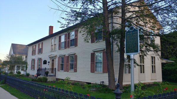 Sam Hill House Historical Marker, Marshall MI