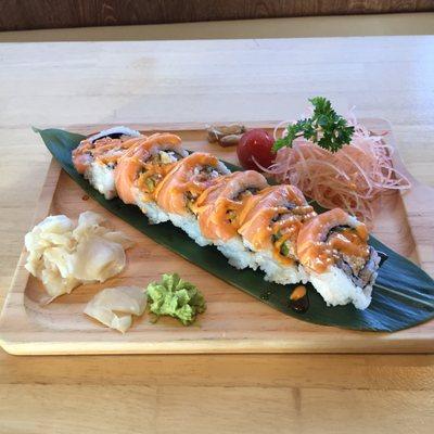 Salmon lovers roll