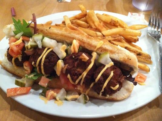 Crab dumpling po'boy