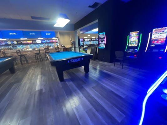 Pool a few games and poker with a bar!