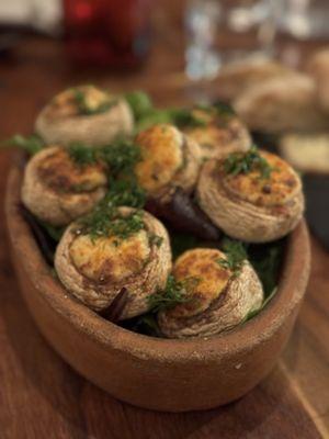 Soko Ketsze (cheese stuffed mushrooms)