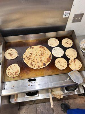 Pupu-Pizza and Pupusas side to side size comparison