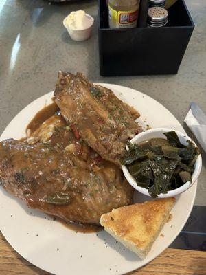 Turkey wings, mashed potatoes, collard greens