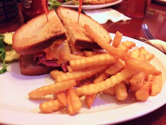 Reuben with crinkle cut fries