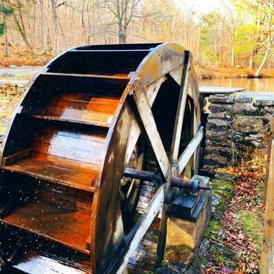 Working water wheel.