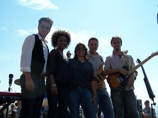 Sandi Grecco's Drum Studio All Stars perform American Idol top 3 at Ringling Museum with Drum Studio Alum Syesha Mercado 2008