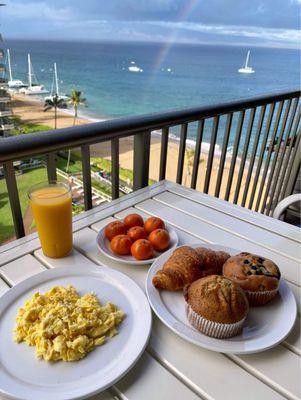 Balcony breakfast with view of the ocean