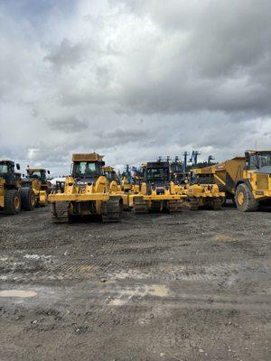 Loaders, Dozers and Articulating Trucks