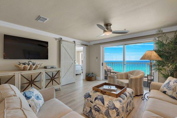 Crystal Dunes 306 Gulf View, Beach Front Condo - Newly Renovated 2018