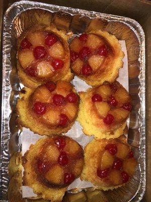 Pineapple upside down cake