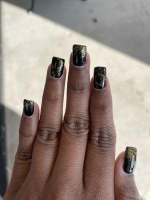 Terrible acrylic work and terrible nail art.