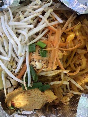 Spicy Pad Thai w/  chicken