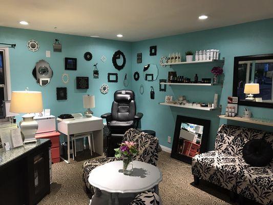 Nail area, products and beauty bar