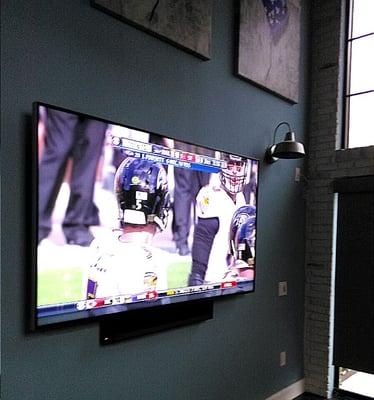 90' Tv Mount with sonos sound bar conceal wiring. Devices installed apple tv, hotwire cable box and Google chrome.