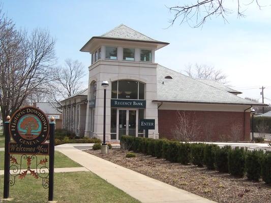 New slate roof on Regency Bank in Geneva, IL.