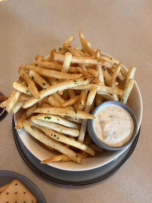 fries in a dedicated gf fryer