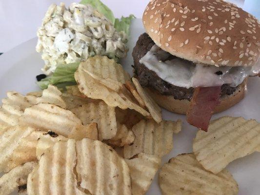 Great burger and macaroni salad