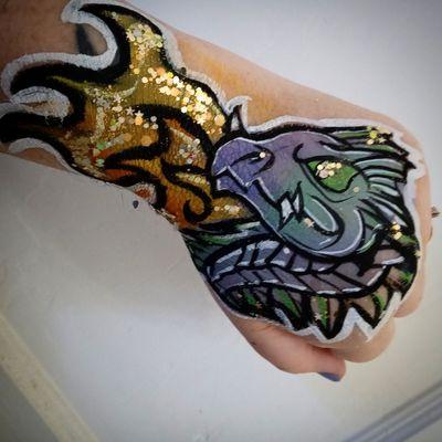 Custom dragon hand painting