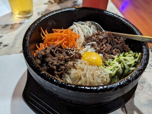 Beef dolsot bi bim bap