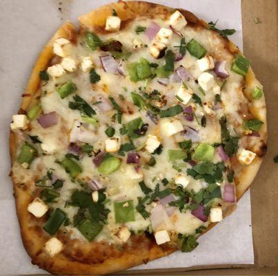 Chili Paneer Naan Pizza, very good