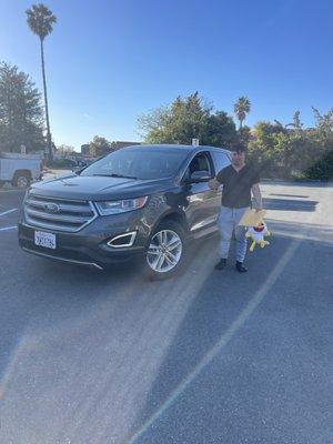 Happy Customer Buy Ford Edge Suv